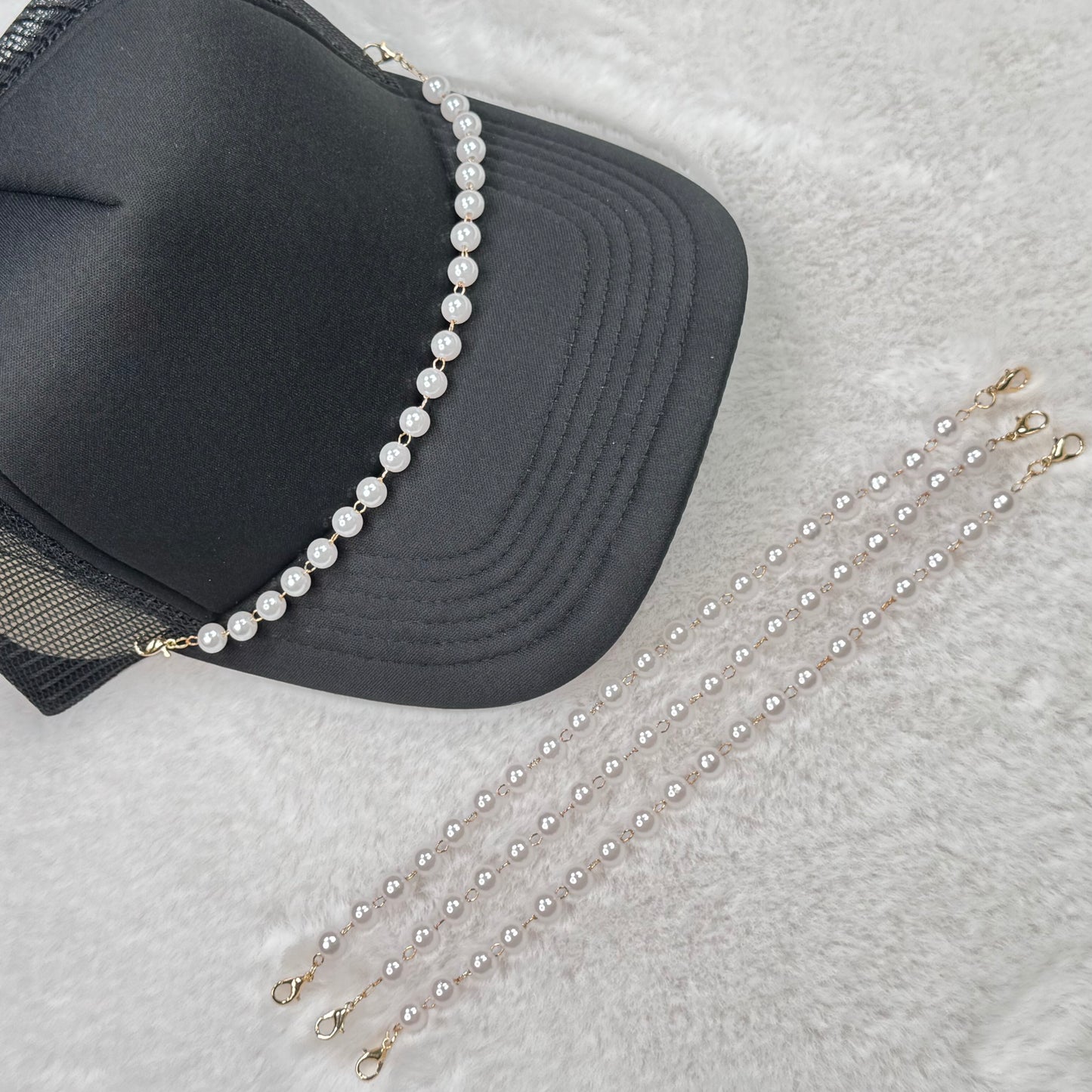 Pearl Trucker Hat Chain