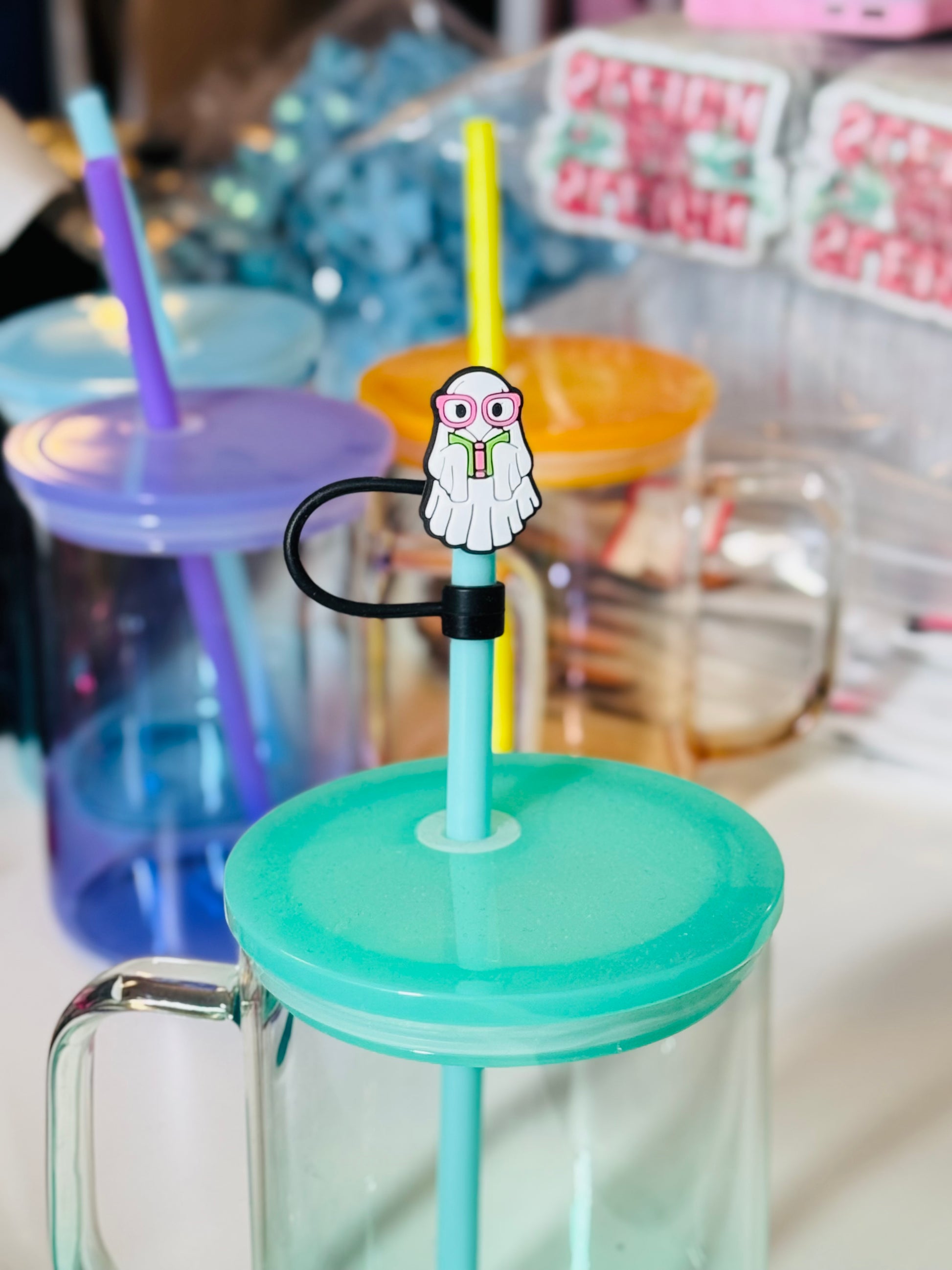 Girly Bookish Ghost Straw Topper