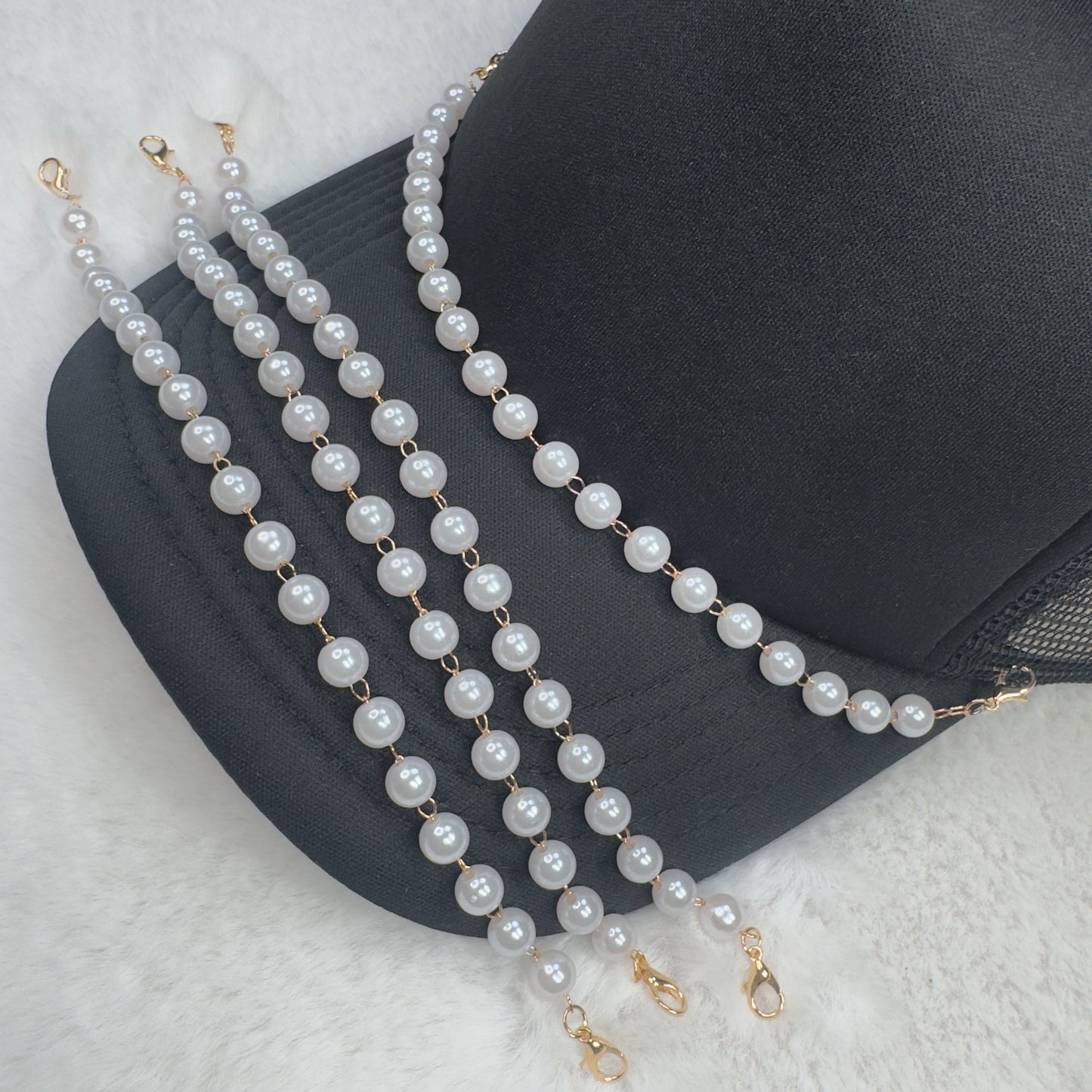 Pearl Trucker Hat Chain